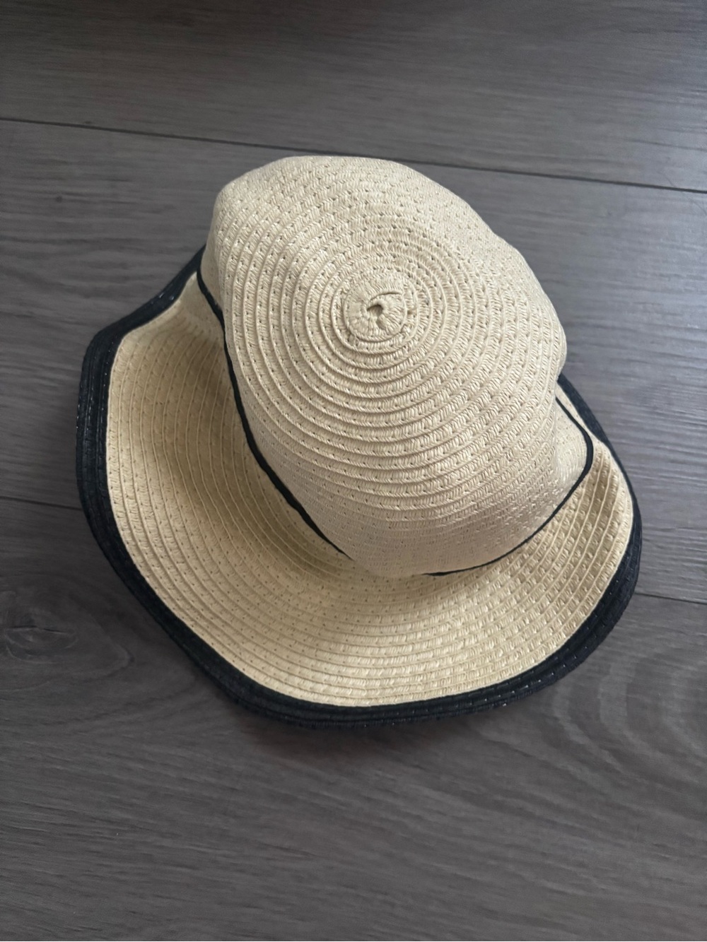 Women’s Straw Sun Hat with Black Trim